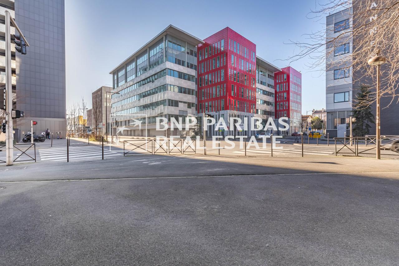 Bureau Ivry-sur-Seine 6763m² Location bureau Ivry-sur-Seine Val-de-Marne OLBUR2118421 0